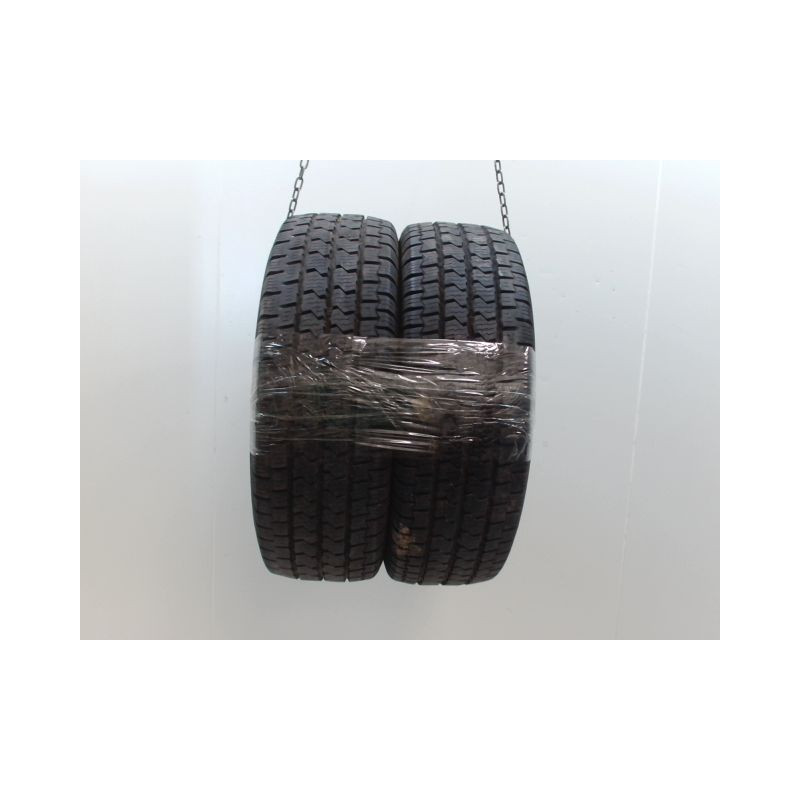 Paire de pneus CONTINENTAL VANCO FOURS SEASON 215 65 16 109 R