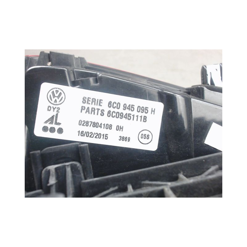 FEU ARRIERE GAUCHE  VOLKSWAGEN POLO