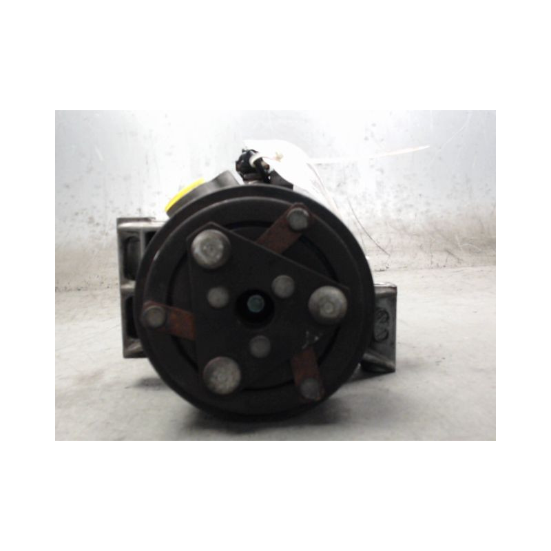 COMPRESSEUR AIR CONDITIONNE NISSAN JUKE