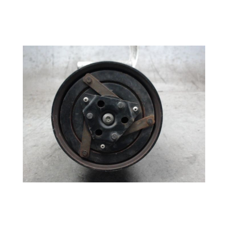COMPRESSEUR AIR CONDITIONNE RENAULT SCENIC II PH1 02-06