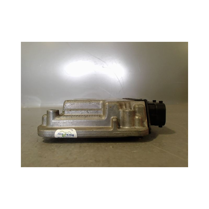 CALCULATEUR MOTEUR TOYOTA AYGO 3P