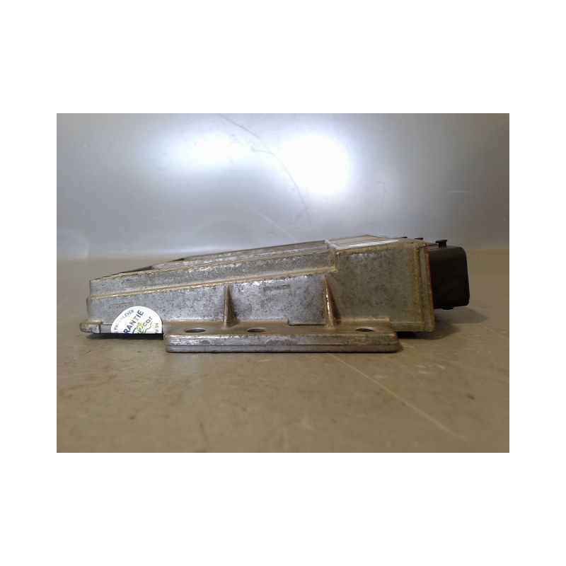 CALCULATEUR MOTEUR RENAULT TWINGO PH.3 2000-2007