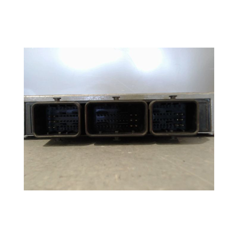 CALCULATEUR MOTEUR RENAULT TWINGO PH.3 2000-2007