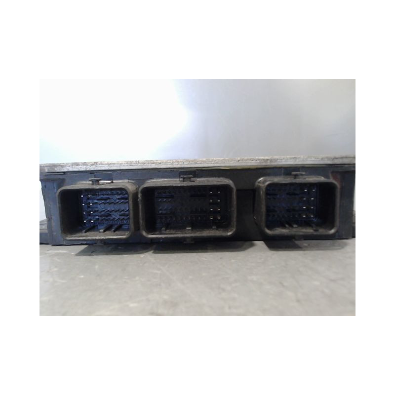 CALCULATEUR MOTEUR DACIA LOGAN MCV 2007-