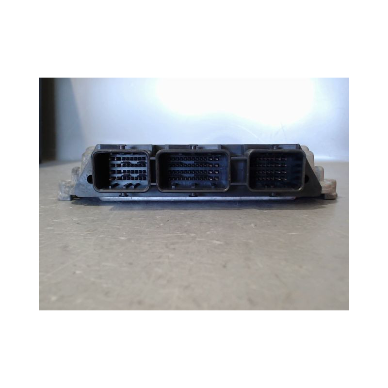 CALCULATEUR MOTEUR CITROEN XSARA PICASSO
