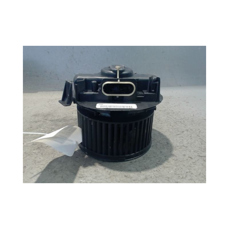 MOTEUR VENTILATEUR CHAUFFAGE RENAULT CLIO III 2010-