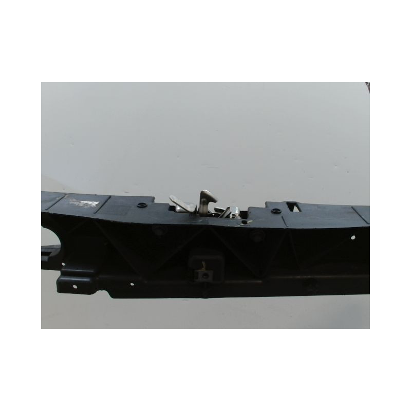 TRAVERSE SUPERIEURE ARMATURE AVANT RENAULT CLIO ESTATE III Phase 2 2009-2012