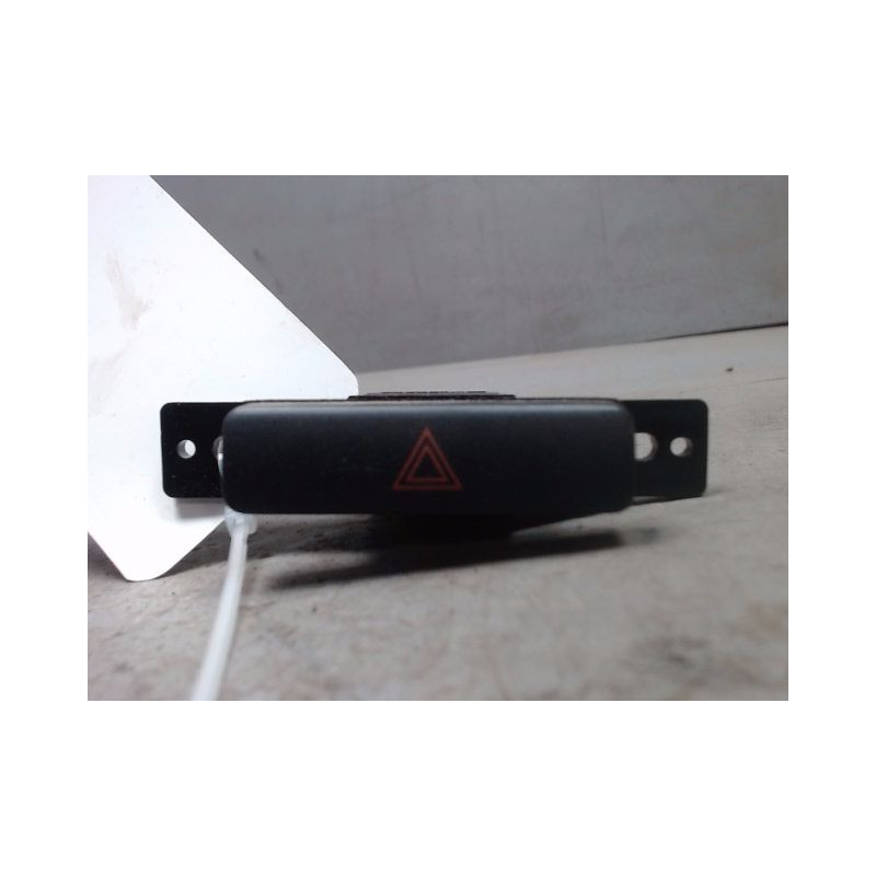 BOUTON DE WARNING SUZUKI G.VITARA