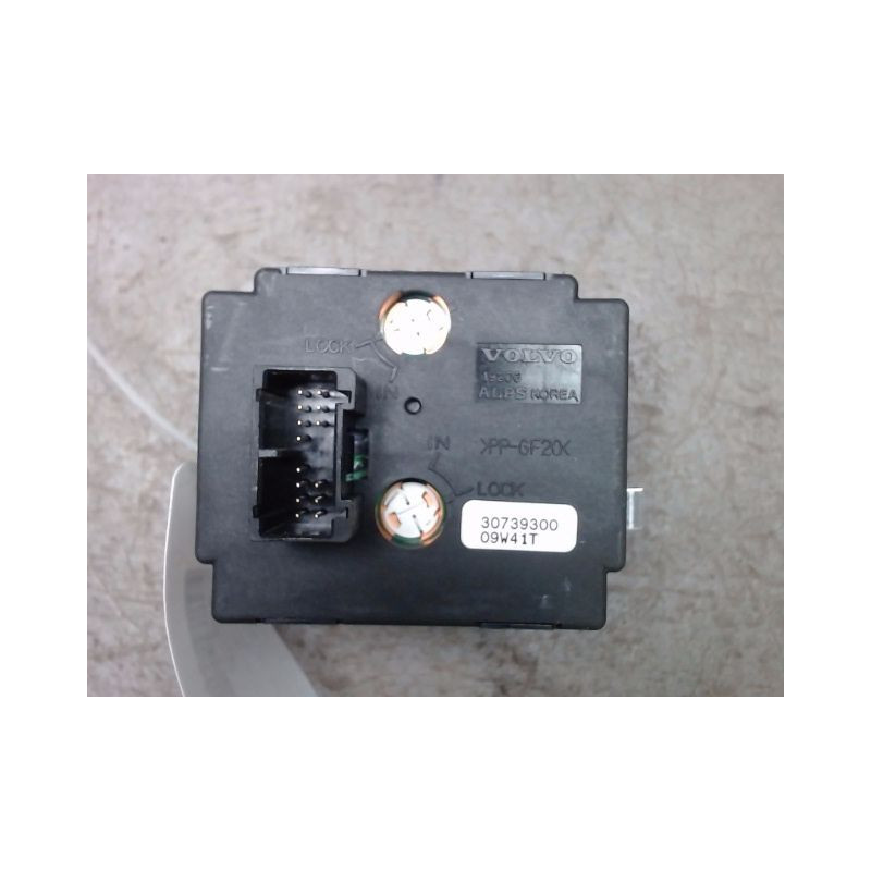 COMMANDE ECLAIRAGE VOLVO V50