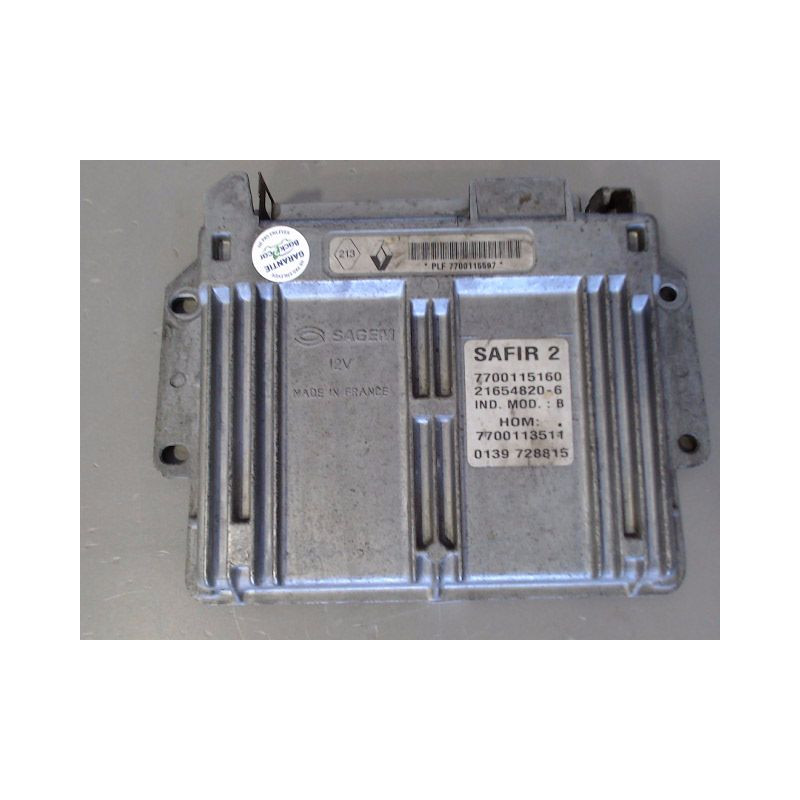 CALCULATEUR MOTEUR RENAULT CLIO