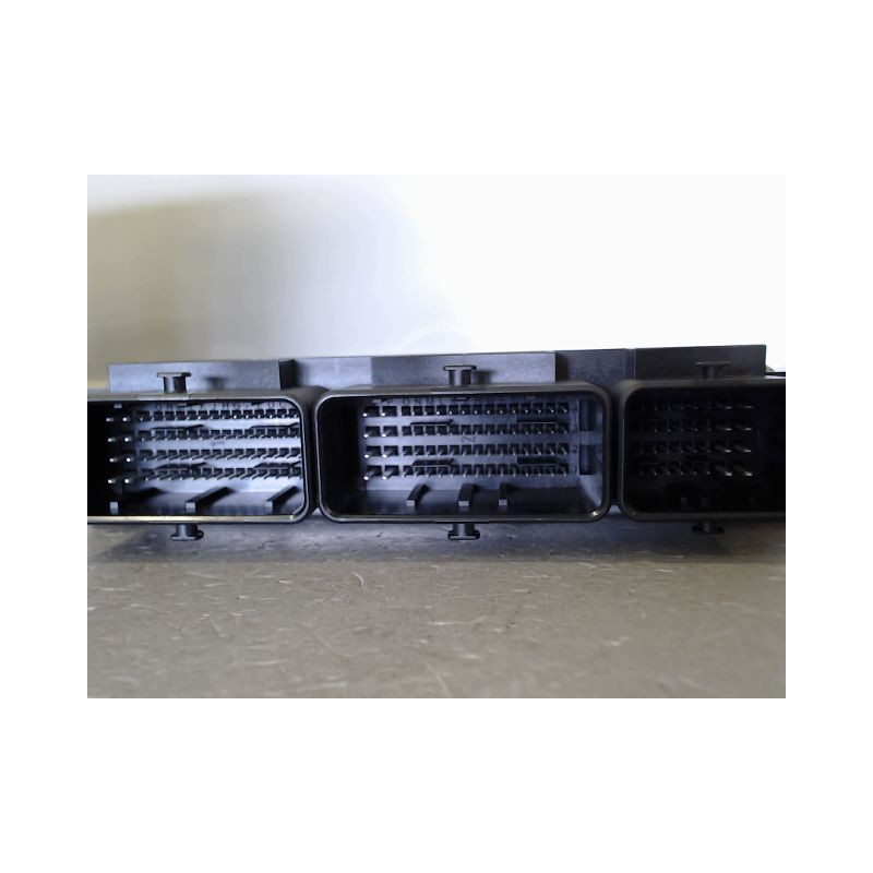 CALCULATEUR MOTEUR RENAULT TWINGO