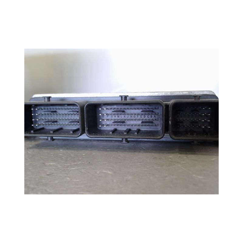 CALCULATEUR MOTEUR RENAULT MEGANE III ESTATE 09-