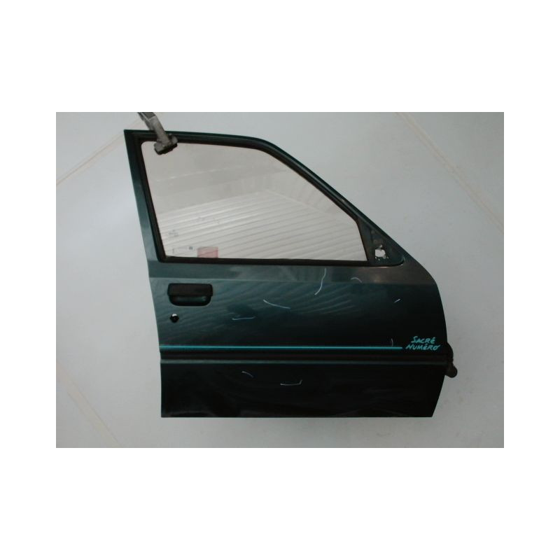 PORTE AVANT DROIT PEUGEOT 205