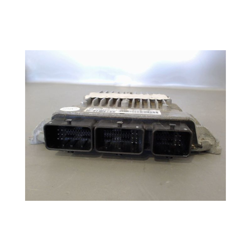 CALCULATEUR MOTEUR CITROEN C4 I Phase 1 2004-2008
