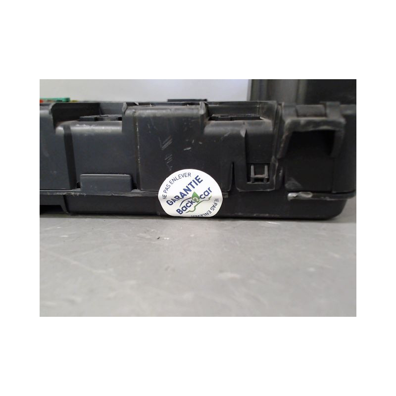 BOITE A FUSIBLES RENAULT SCENIC II PH1 02-06