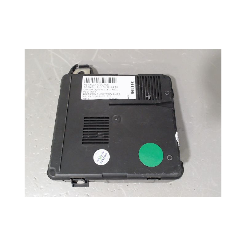 BOITE A FUSIBLES RENAULT SCENIC II PH1 02-06