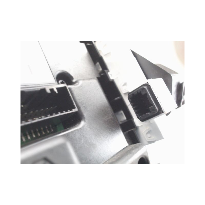 ECRAN GPS RENAULT MEGANE