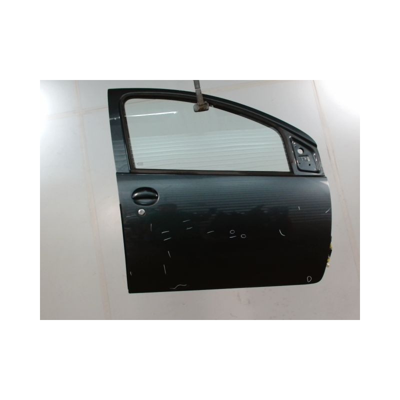 PORTE AVANT DROIT TOYOTA AYGO