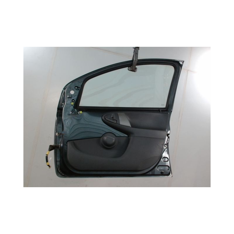 PORTE AVANT DROIT TOYOTA AYGO