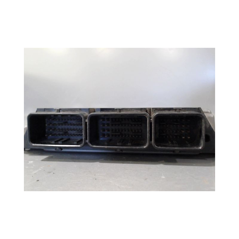CALCULATEUR MOTEUR RENAULT MEGANE