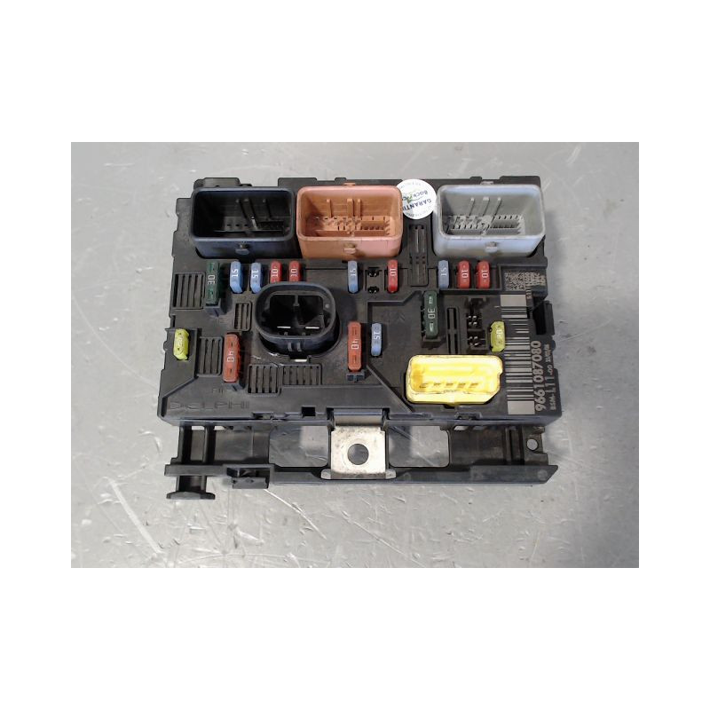 BOITE A FUSIBLES PEUGEOT 307