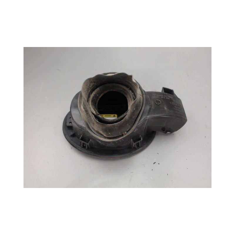 VOLET DE TRAPPE CARBURANT FORD FIESTA