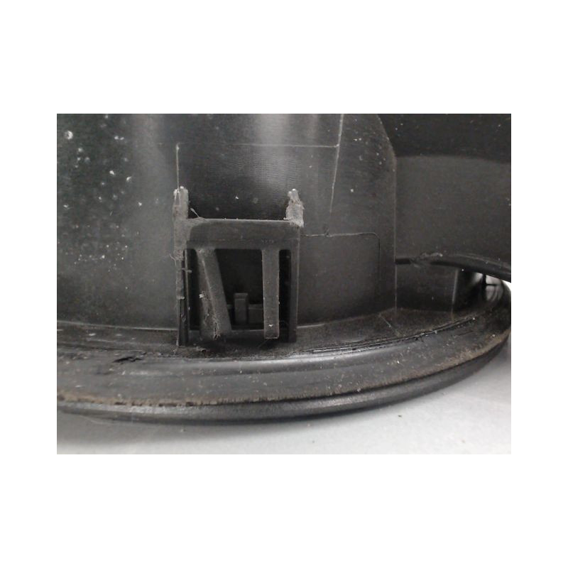 VOLET DE TRAPPE CARBURANT FORD FIESTA