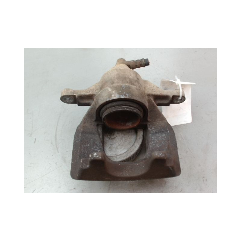 ETRIER DE FREIN AVANT DROIT TOYOTA AVENSIS BREAK III Phase 2 2012-...