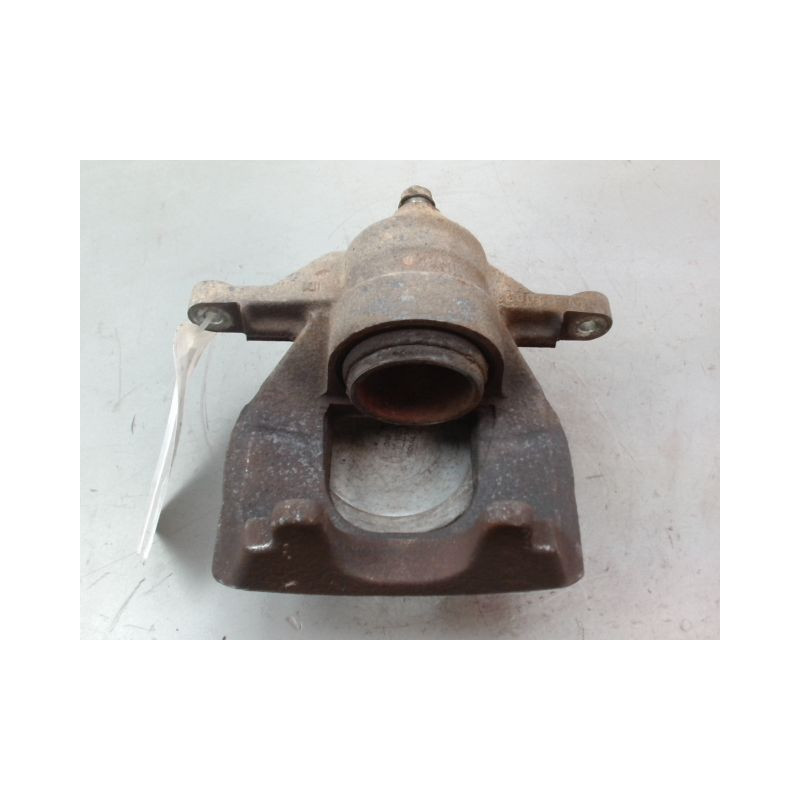 ETRIER DE FREIN AVANT GAUCHE TOYOTA AVENSIS BREAK III Phase 2 2012-...