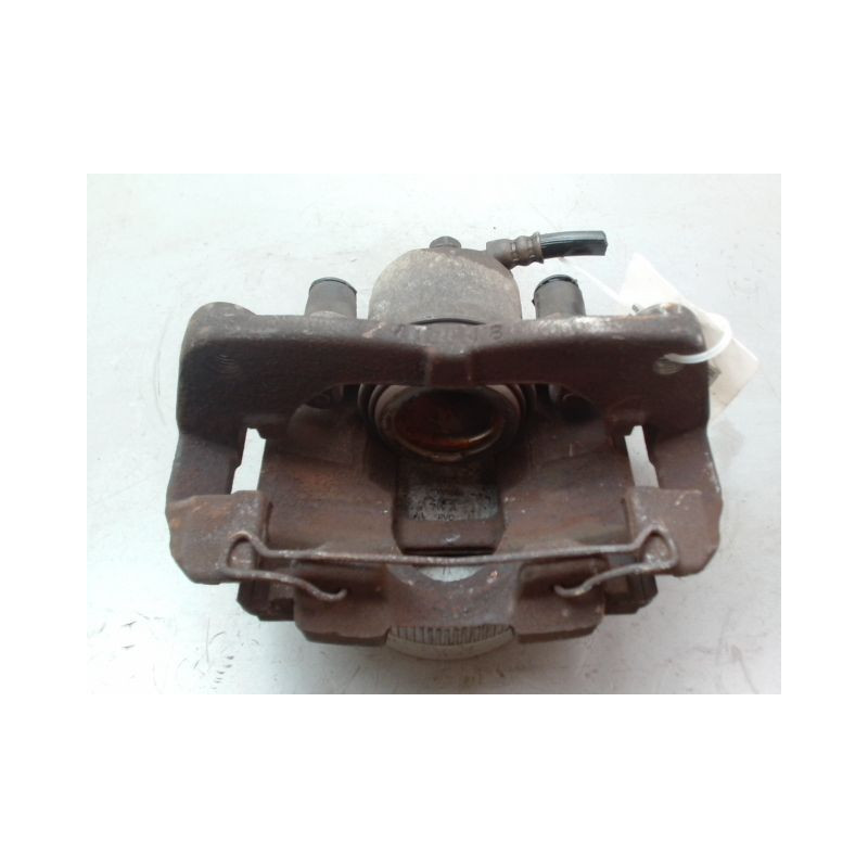 ETRIER DE FREIN AVANT DROIT TOYOTA YARIS 2005-