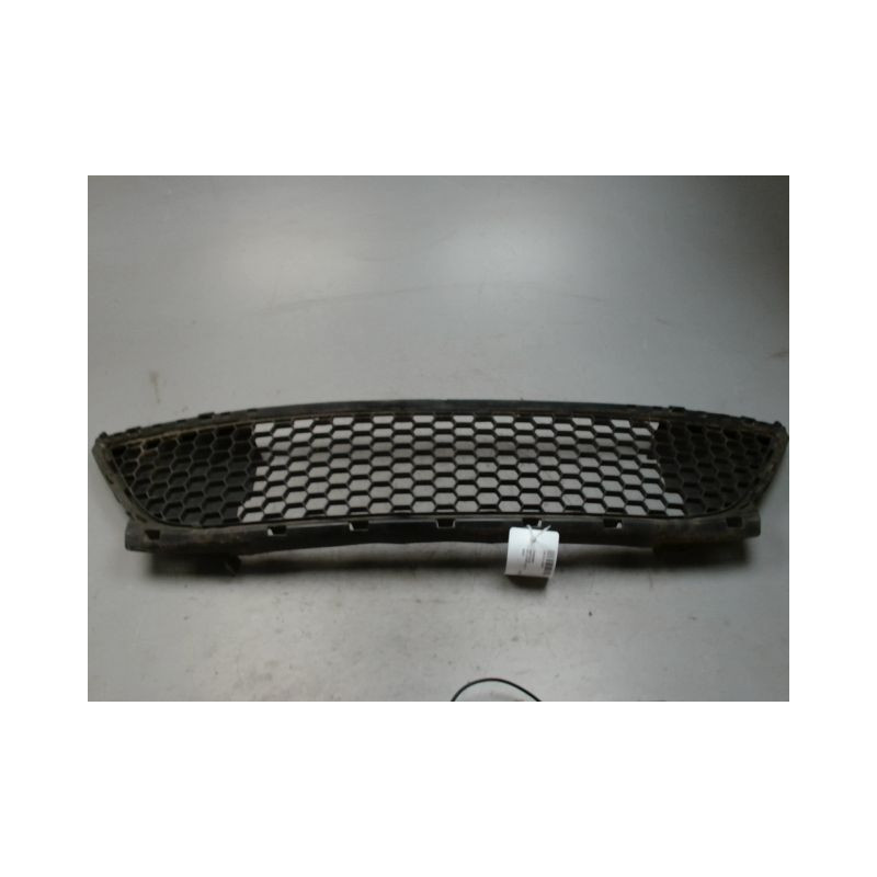 GRILLE PARE-CHOC AVANT DACIA LOGAN