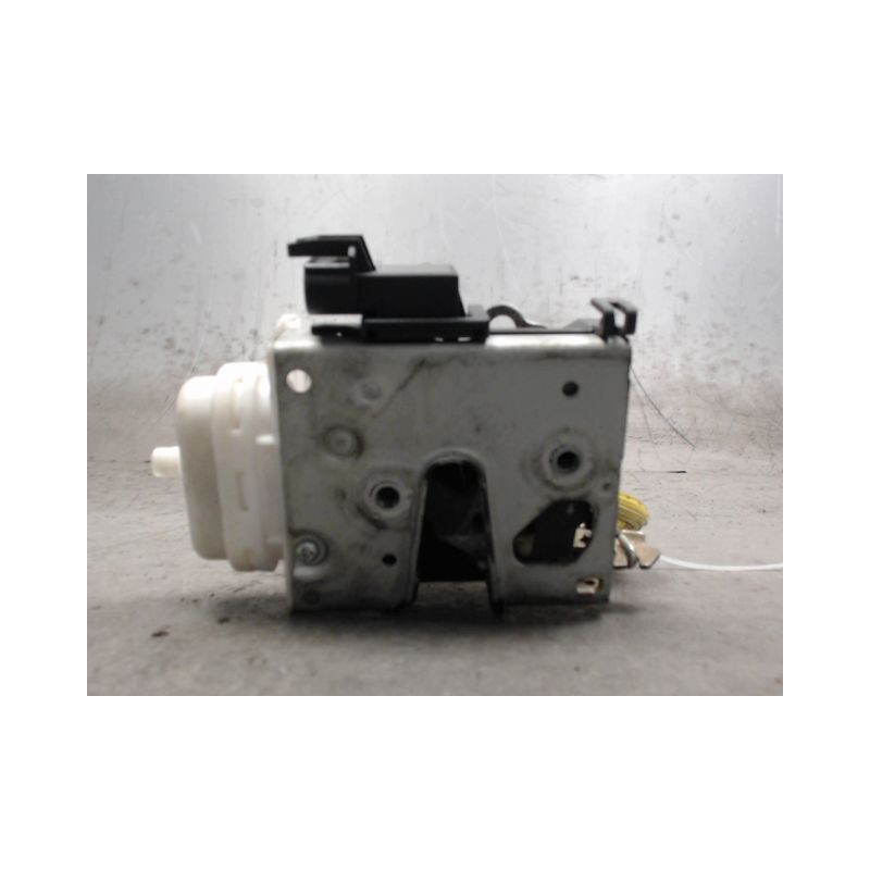 SYSTEME CONDAMNATION AVANT DROIT AUDI A3 2000-2003
