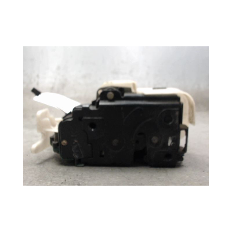 SYSTEME CONDAMNATION AVANT DROIT VOLKSWAGEN GOLF IV 98-2004