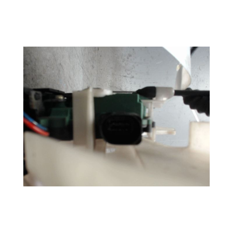 SYSTEME CONDAMNATION ARRIERE GAUCHE VOLKSWAGEN GOLF IV 98-2004