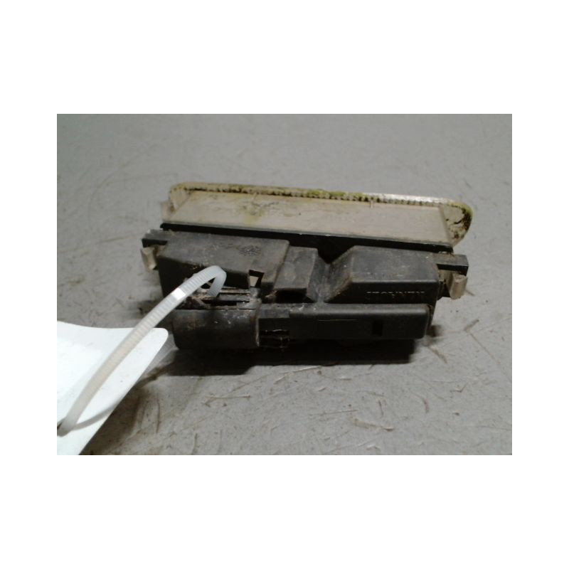 ECLAIREUR PLAQUE DE POLICE RENAULT CLIO II PH.2 01-06