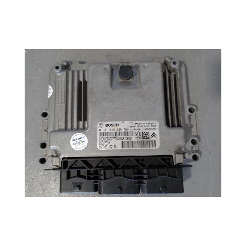 CALCULATEUR MOTEUR PEUGEOT 208