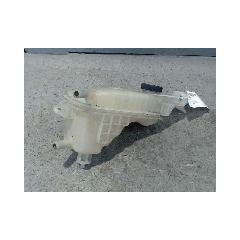 VASE EXPANSION TOYOTA AURIS 2010-