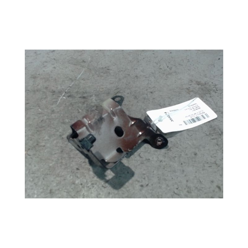 SUPPORT AILE AVD RENAULT CLIO III 2010-