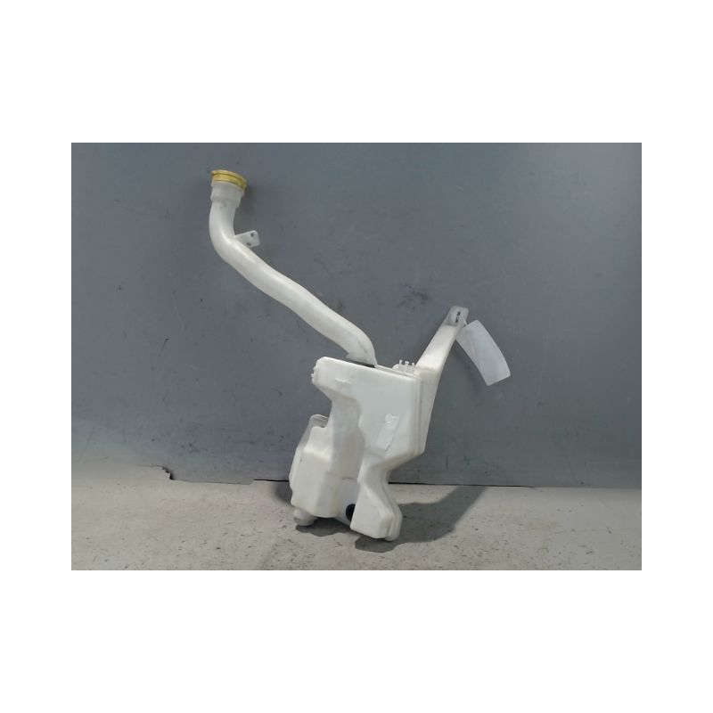 RESERVOIR LAVE-GLACE AVANT RENAULT CLIO IV