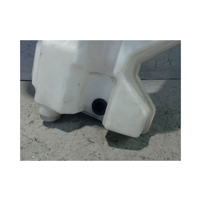 RESERVOIR LAVE-GLACE AVANT RENAULT CLIO IV
