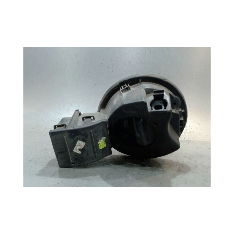 VOLET DE TRAPPE CARBURANT RENAULT CLIO