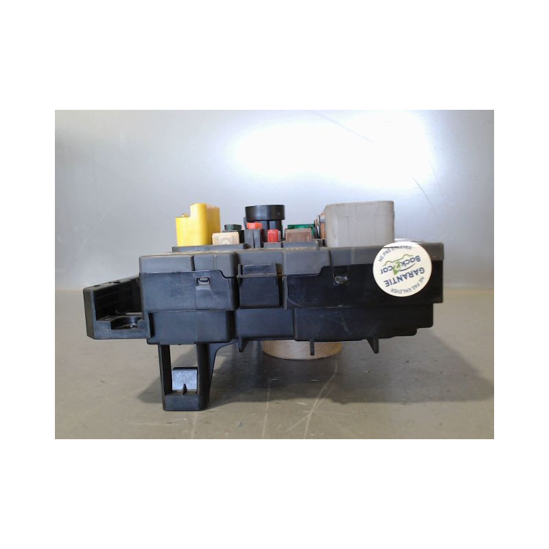 BOITE A FUSIBLES PEUGEOT 3008