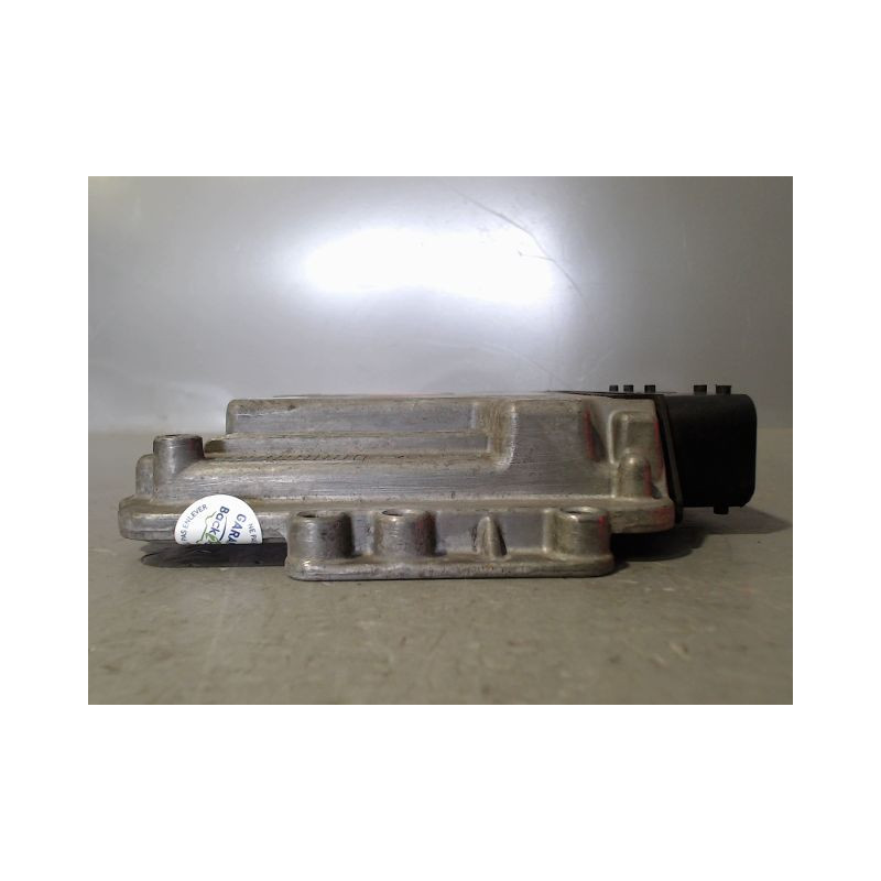 CALCULATEUR MOTEUR ALFA ROMEO 147