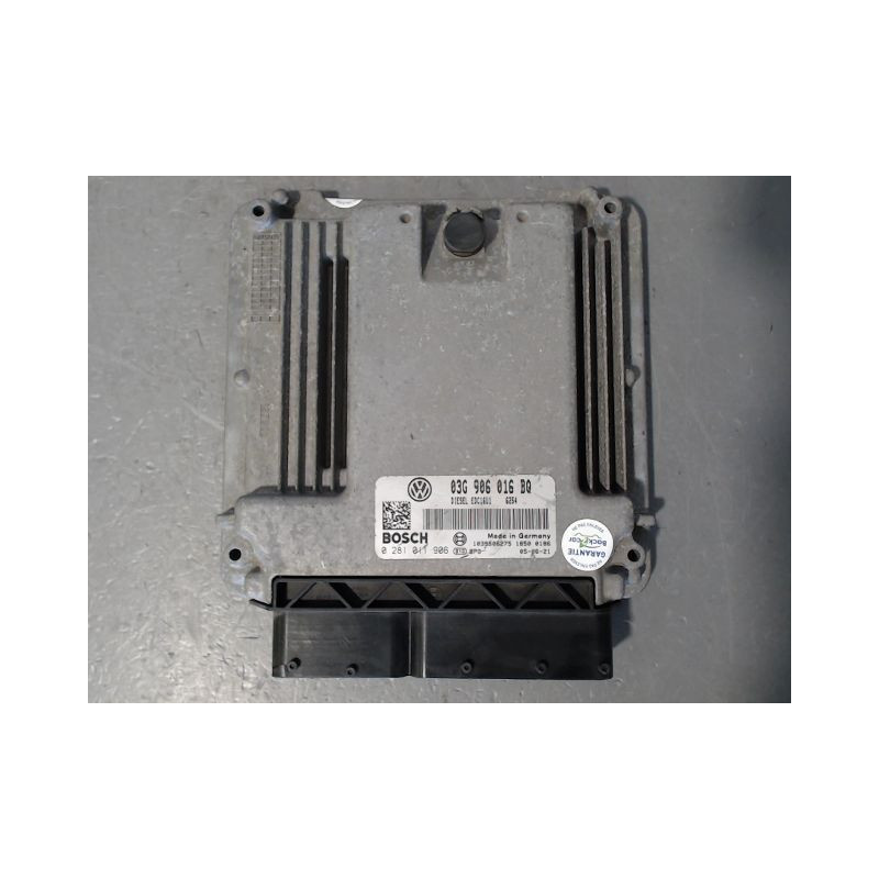 CALCULATEUR MOTEUR VOLKSWAGEN TOURAN