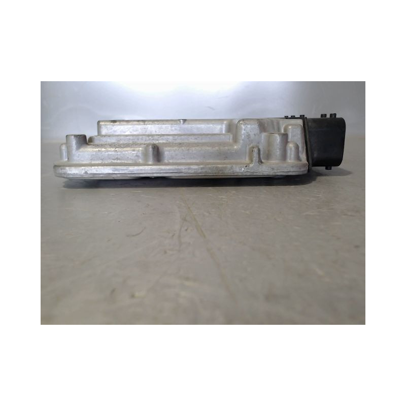CALCULATEUR MOTEUR SEAT LEON