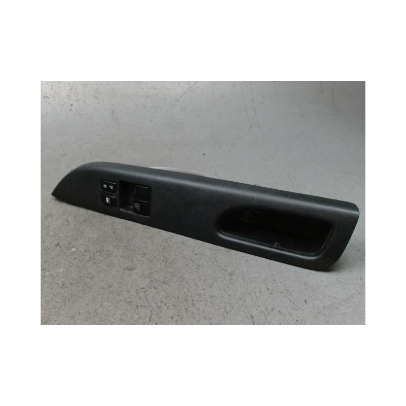 COMMANDE LEVE-GLACE PORTE AVG NISSAN MICRA