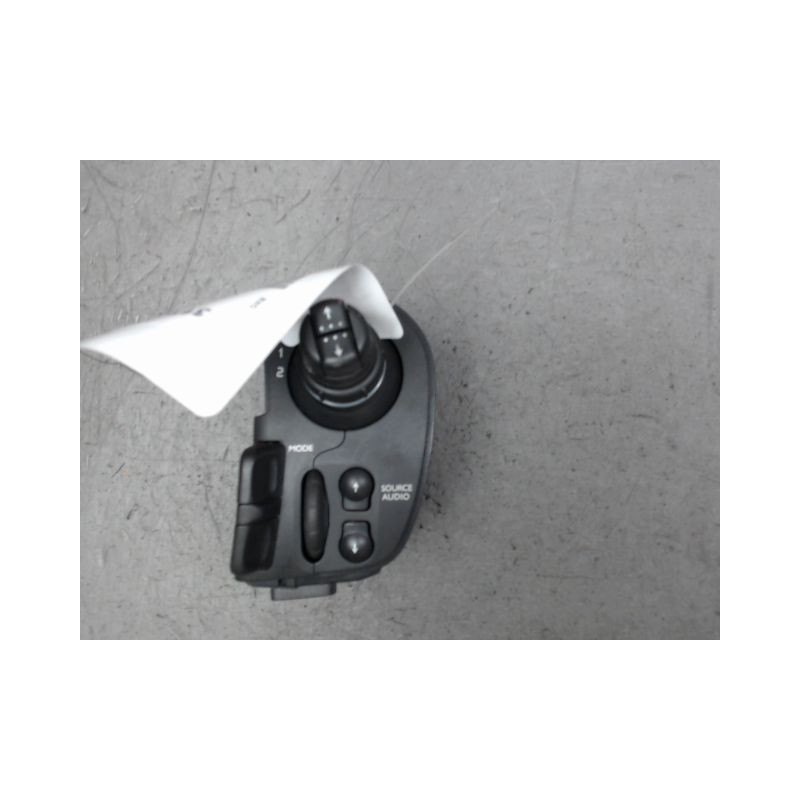 COMMANDE ESSUIE GLACE RENAULT CLIO III 2009-