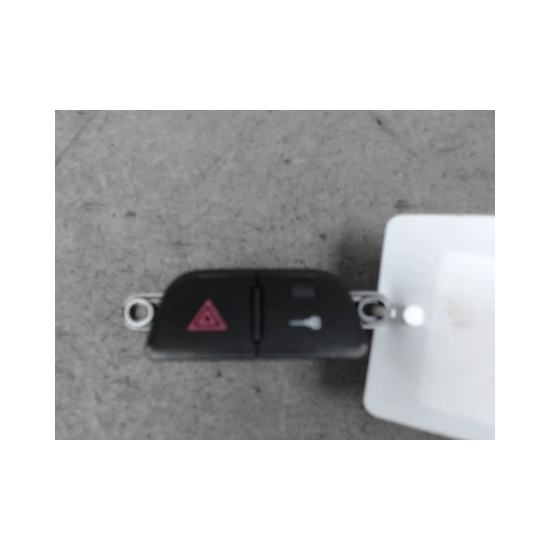 BOUTON DE WARNING ALFA ROMEO MITO