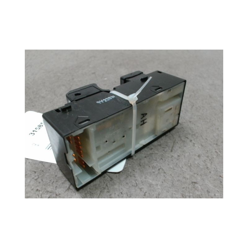 COMMANDE LEVE-GLACE PORTE AVG NISSAN MICRA