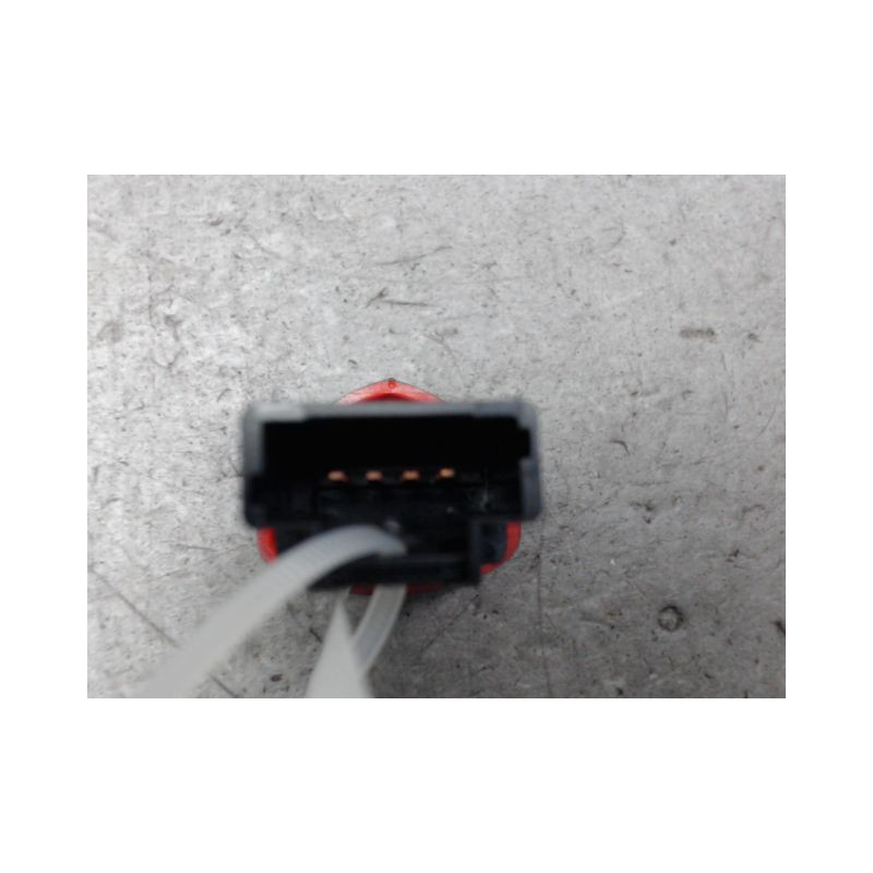 BOUTON DE WARNING RENAULT CLIO